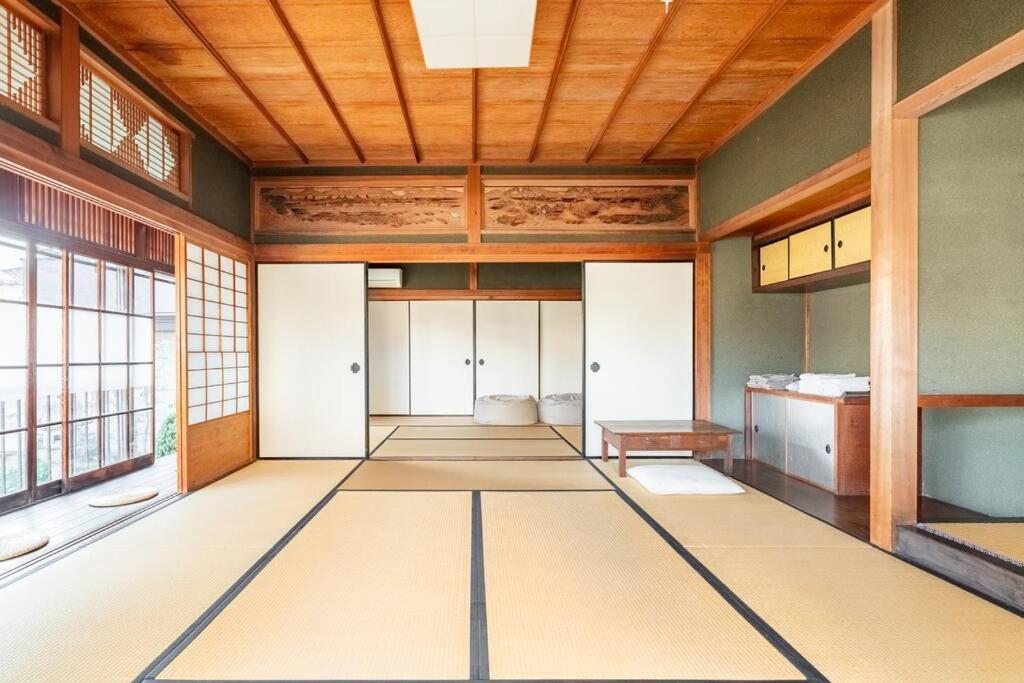 日々の宿: 宇野駅から車で5分 直島へ 最大7名様 古民家貸切 一棟貸し Tamano Exterior photo