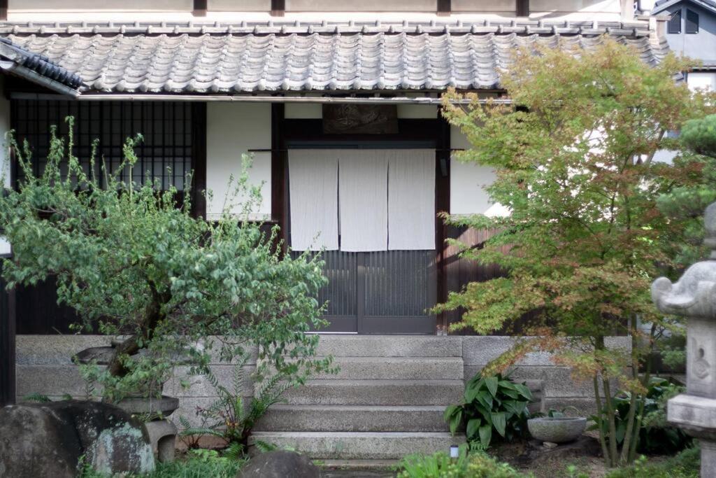 日々の宿: 宇野駅から車で5分 直島へ 最大7名様 古民家貸切 一棟貸し Tamano Exterior photo